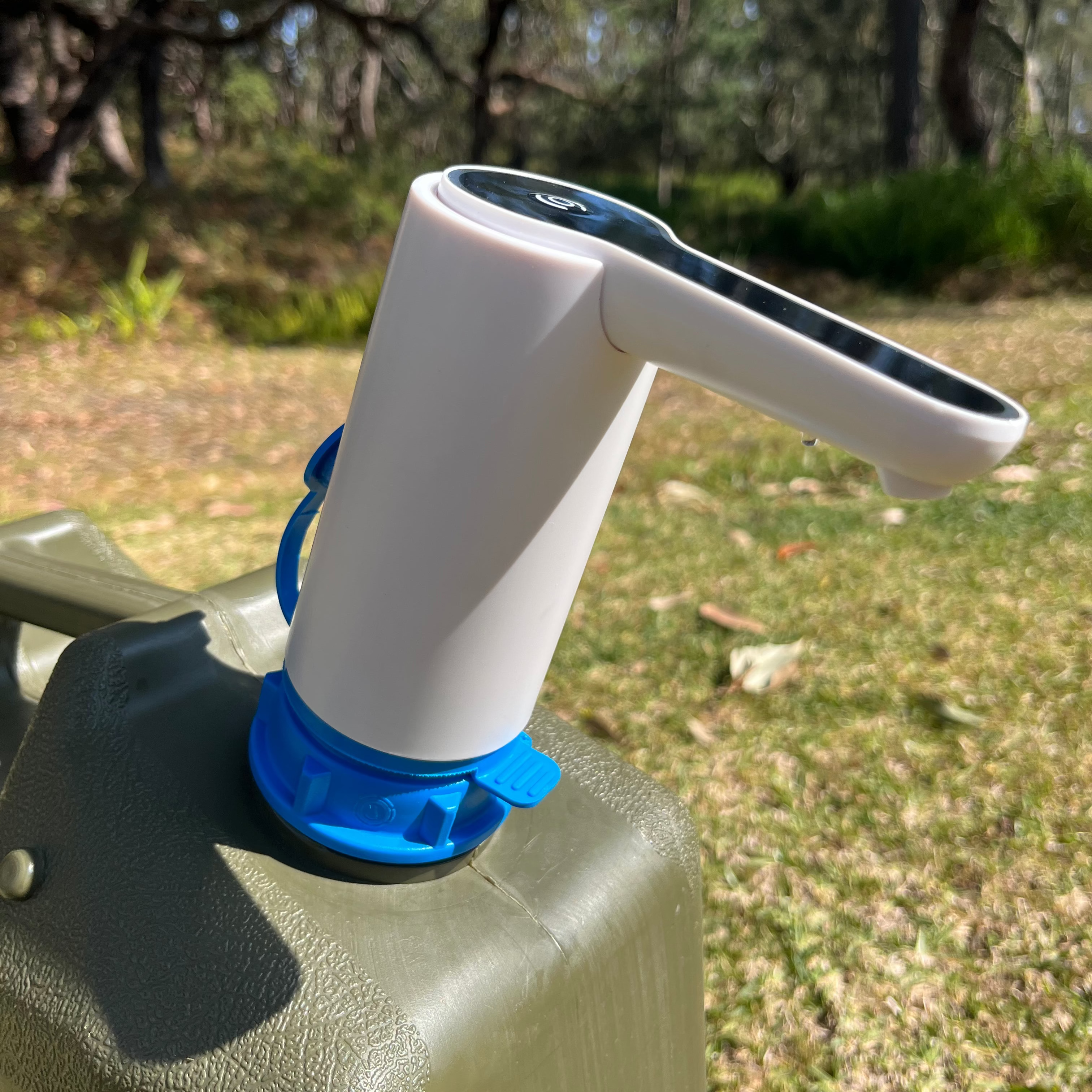 Deluxe One Button Pump